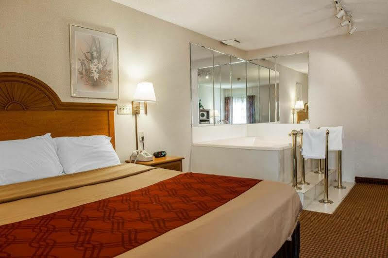 Baymont By Wyndham Lebanon In Villa Dış mekan fotoğraf